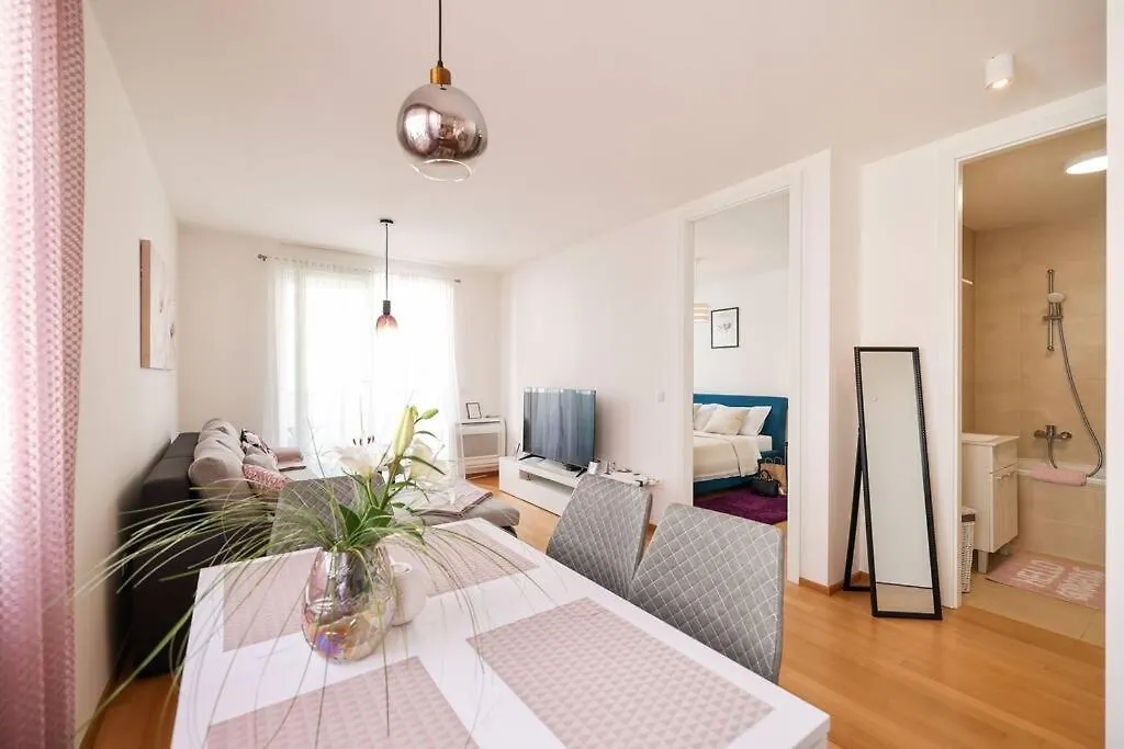Apartman Klara Zara 0*,  Croazia